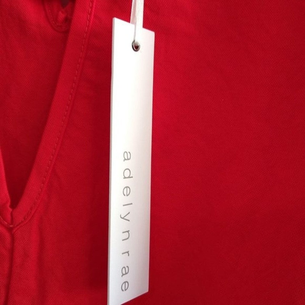 Adelyn Rae Womens Top Red Twist Front Keyhole Size S New - Picture 4 of 8